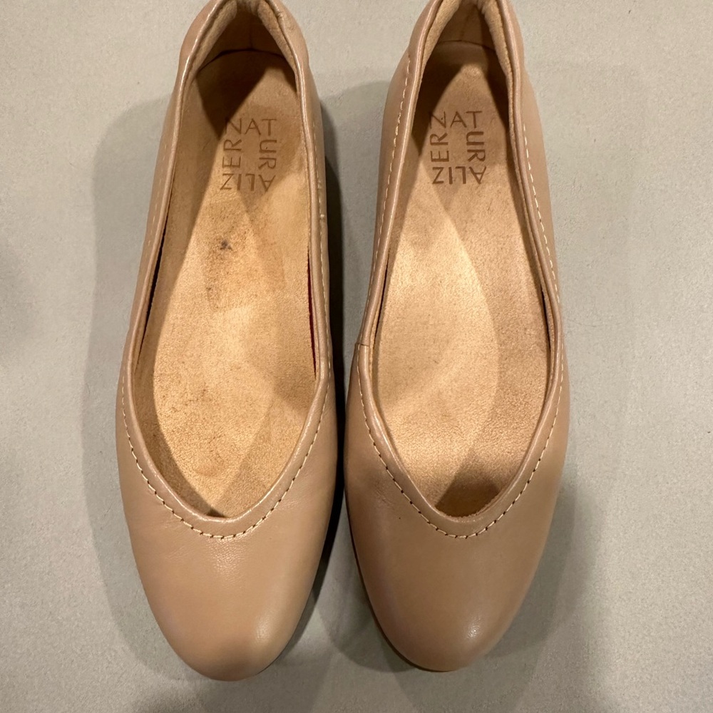 Naturalizer Vivienne Ballet Flat size 6